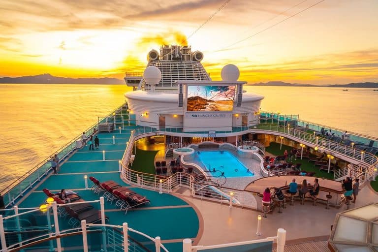 Aposte nos melhores cassinos em navios do mundo